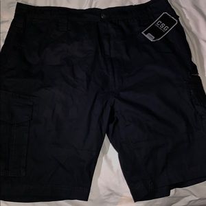 Champs sports gear Men’s cargo shorts  new size 40